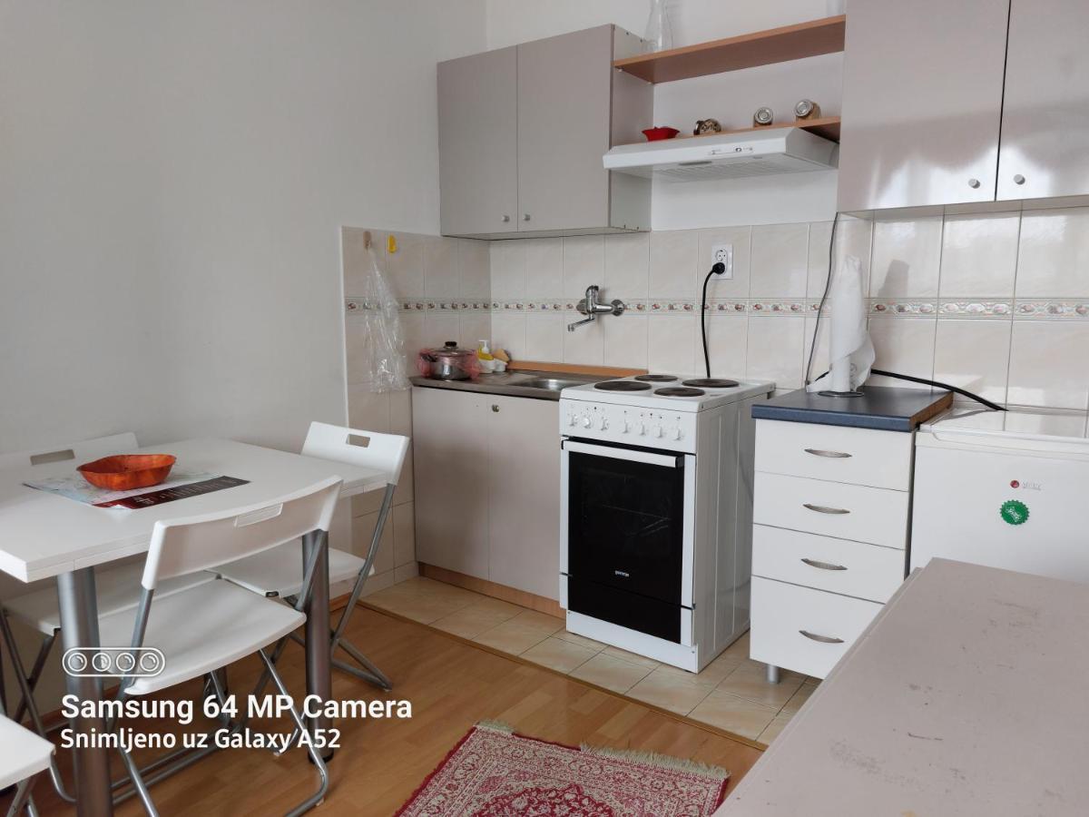 Apartment Daca Stan Belgrade Extérieur photo