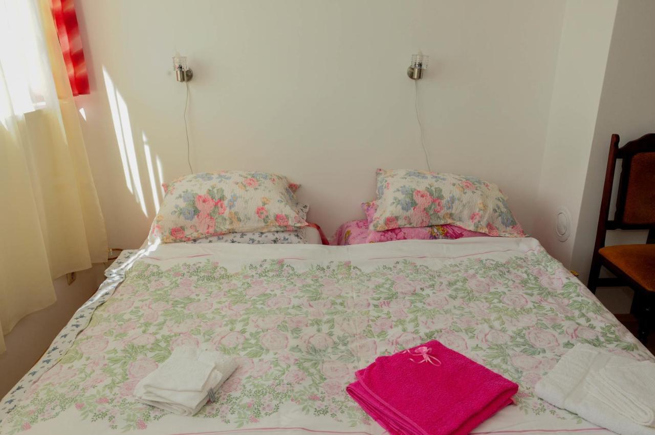 Apartment Daca Stan Belgrade Chambre photo